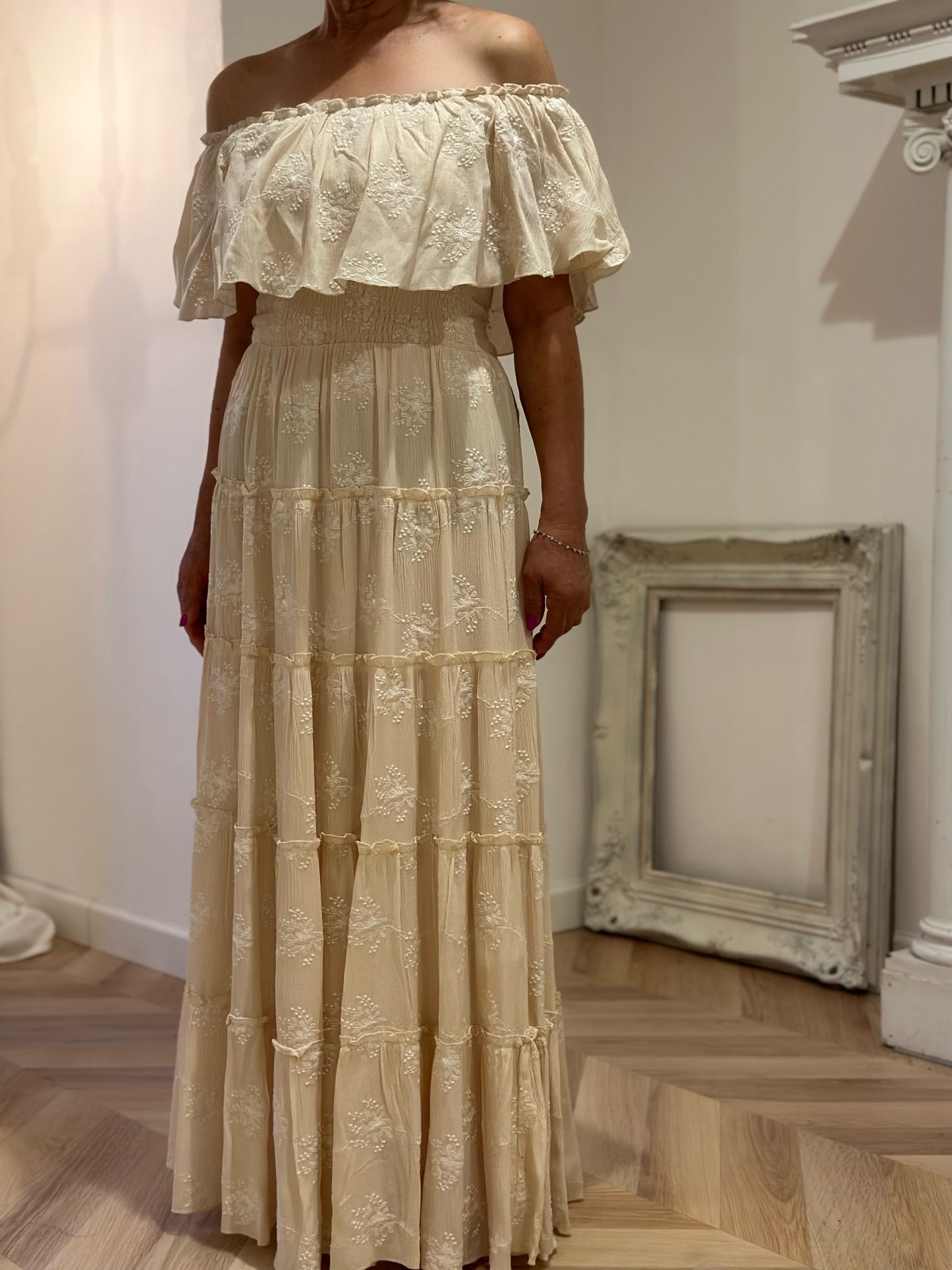 Off The Shoulder Dress / Frill Flower Embroidery