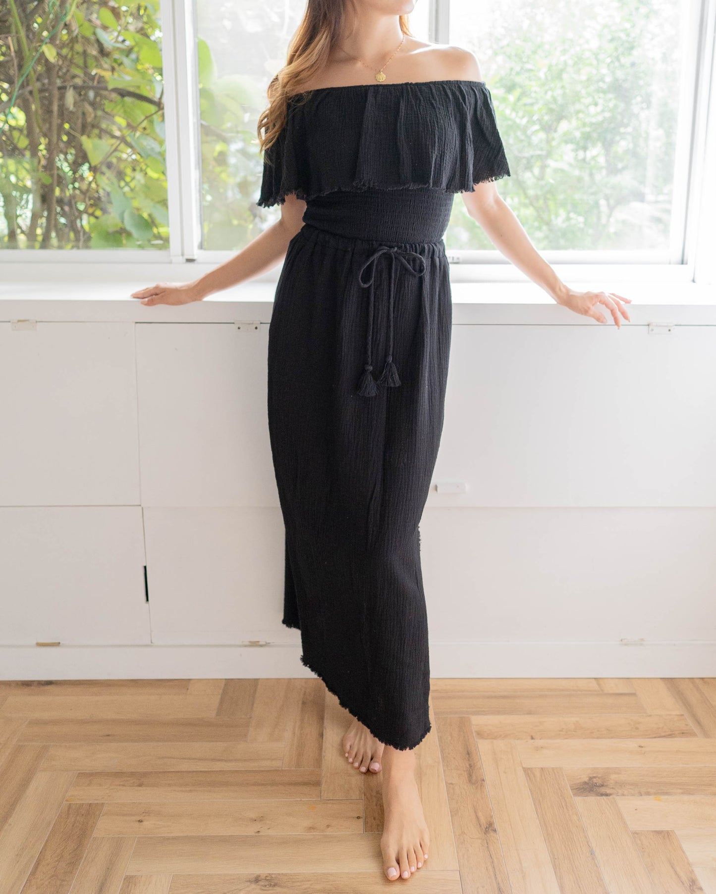 Fringe Side Slit Skirt / Black