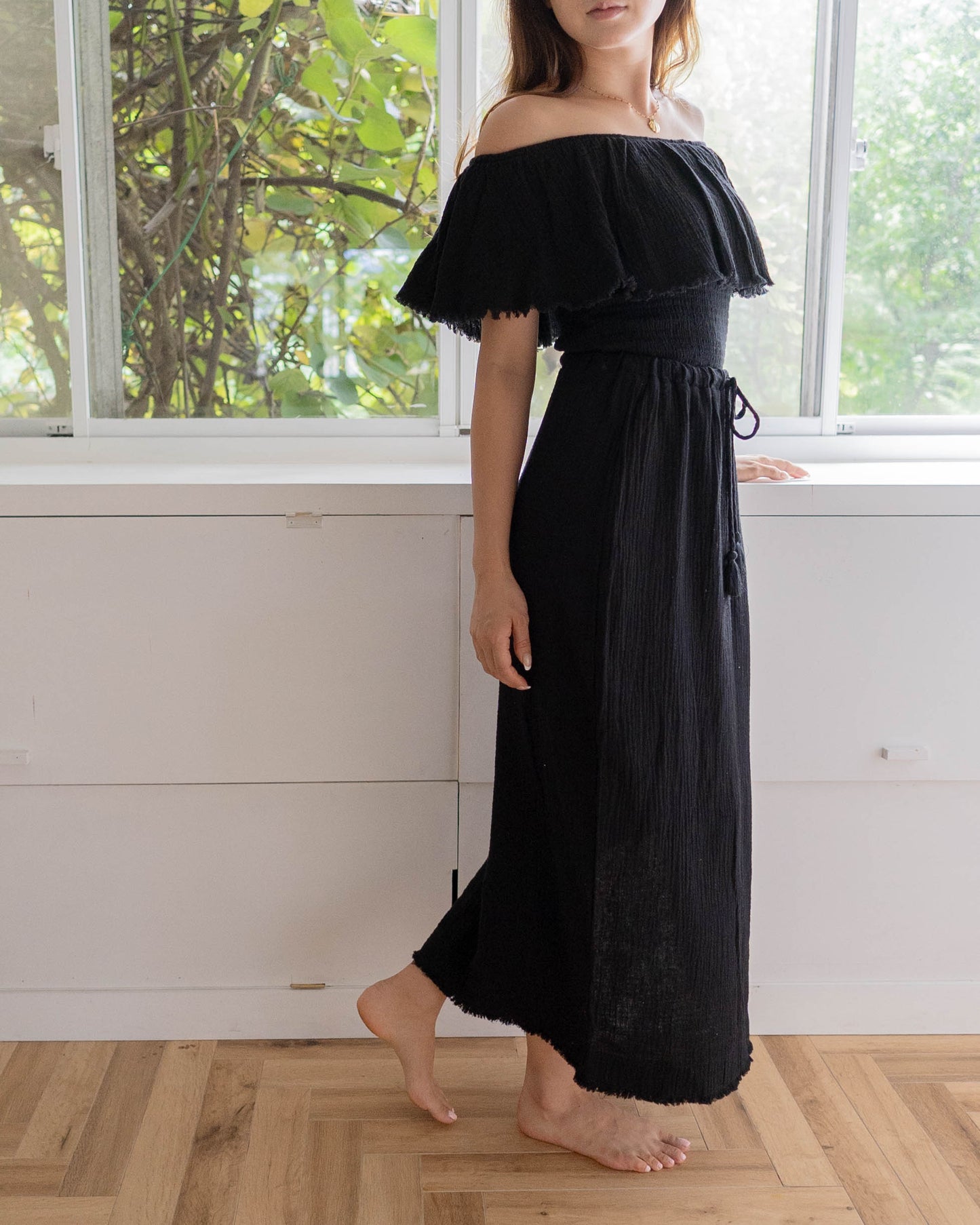 Fringe Side Slit Skirt / Black